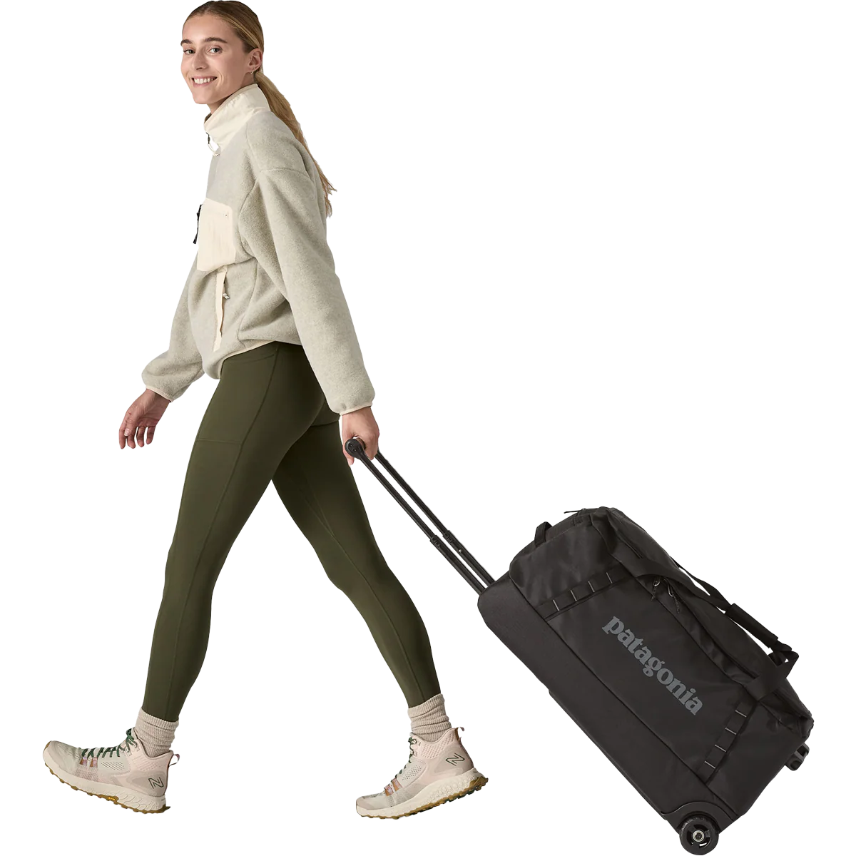 Black Hole Wheeled Duffle Bag 70L - Image 13