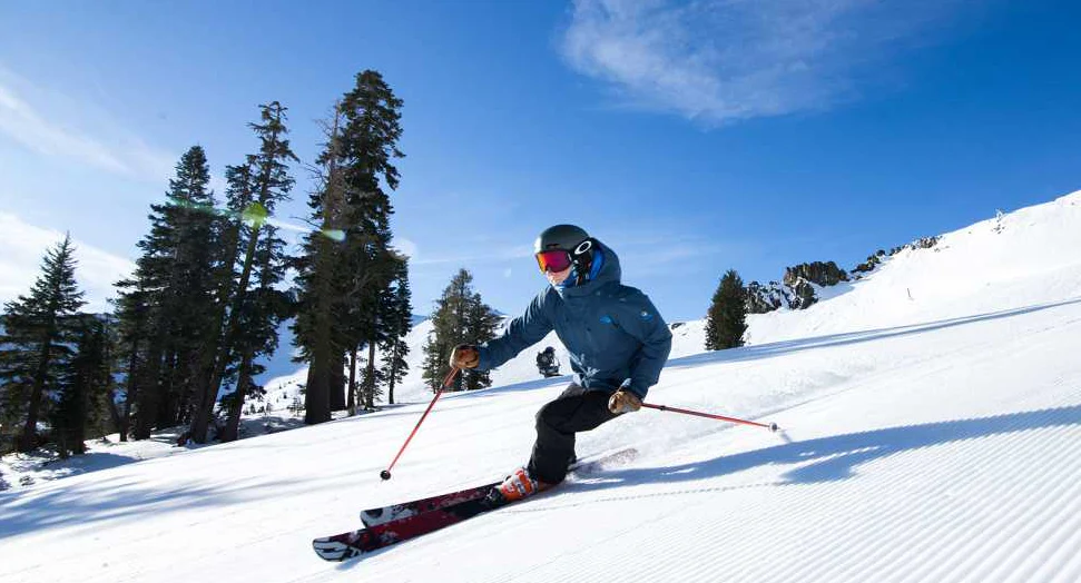 Palisades Tahoe Ski Bus - Image 7