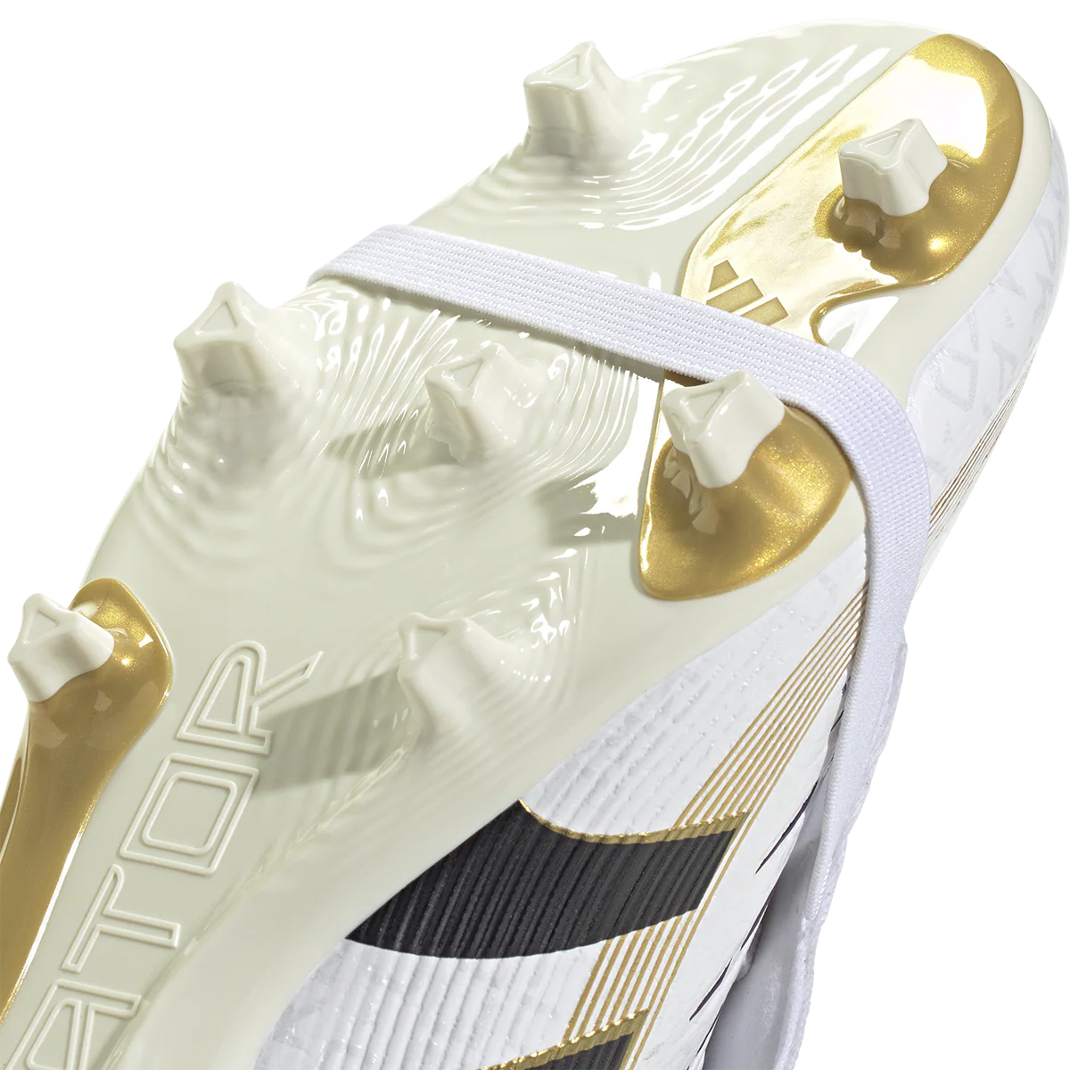 Predator League Fold over Tongue FG/MG WC - Image 6