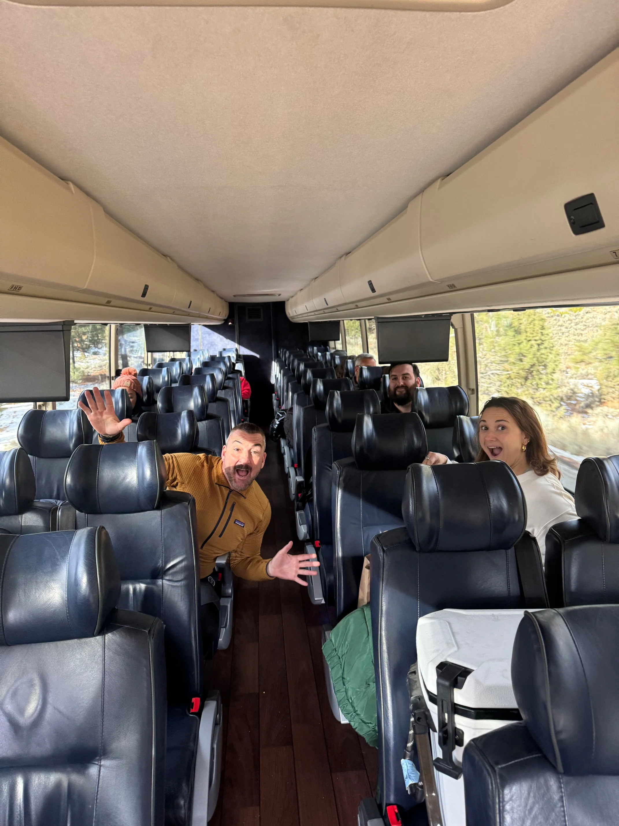 Snow Summit Ski Bus - Image 14