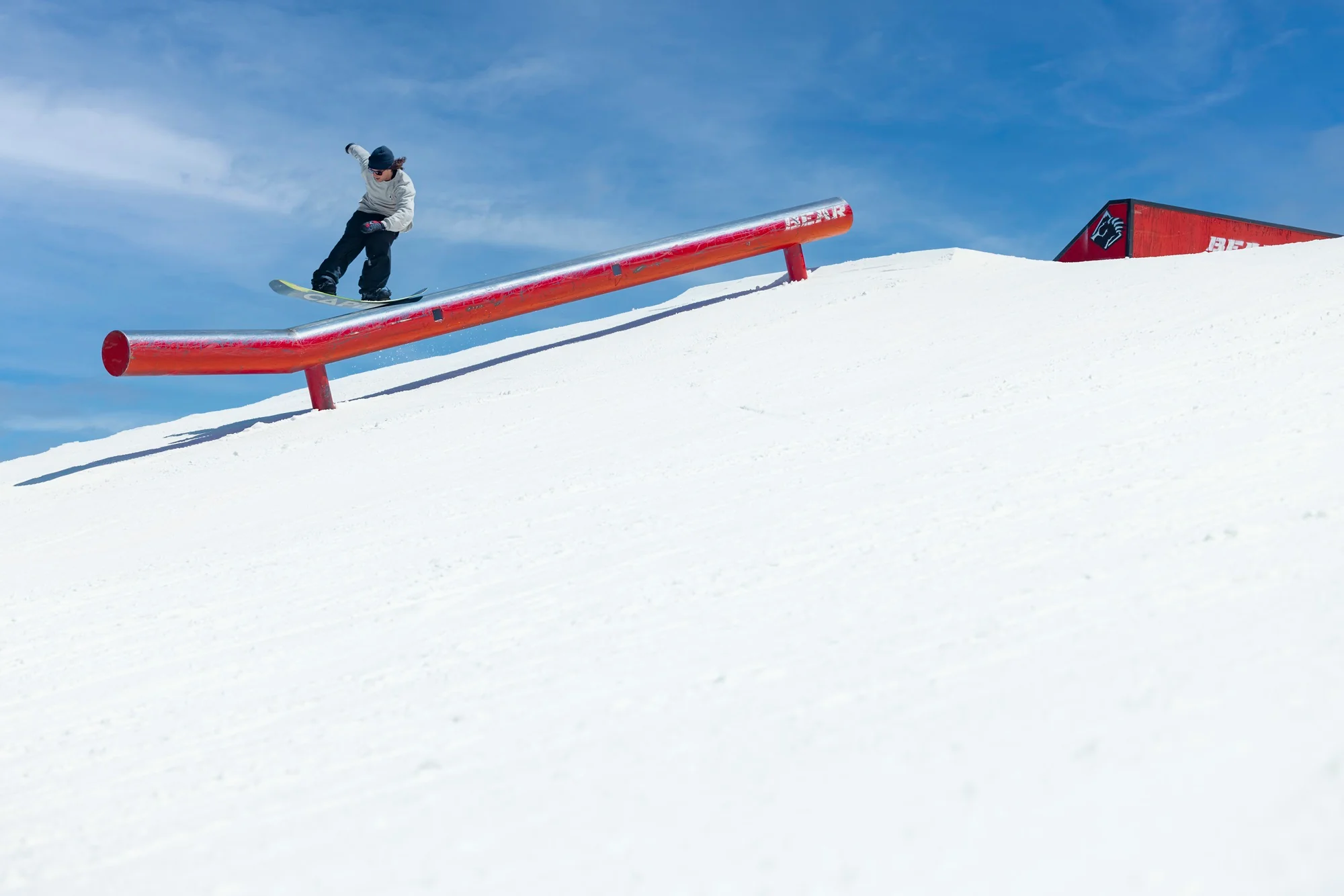 Snow Summit Ski Bus - Image 18