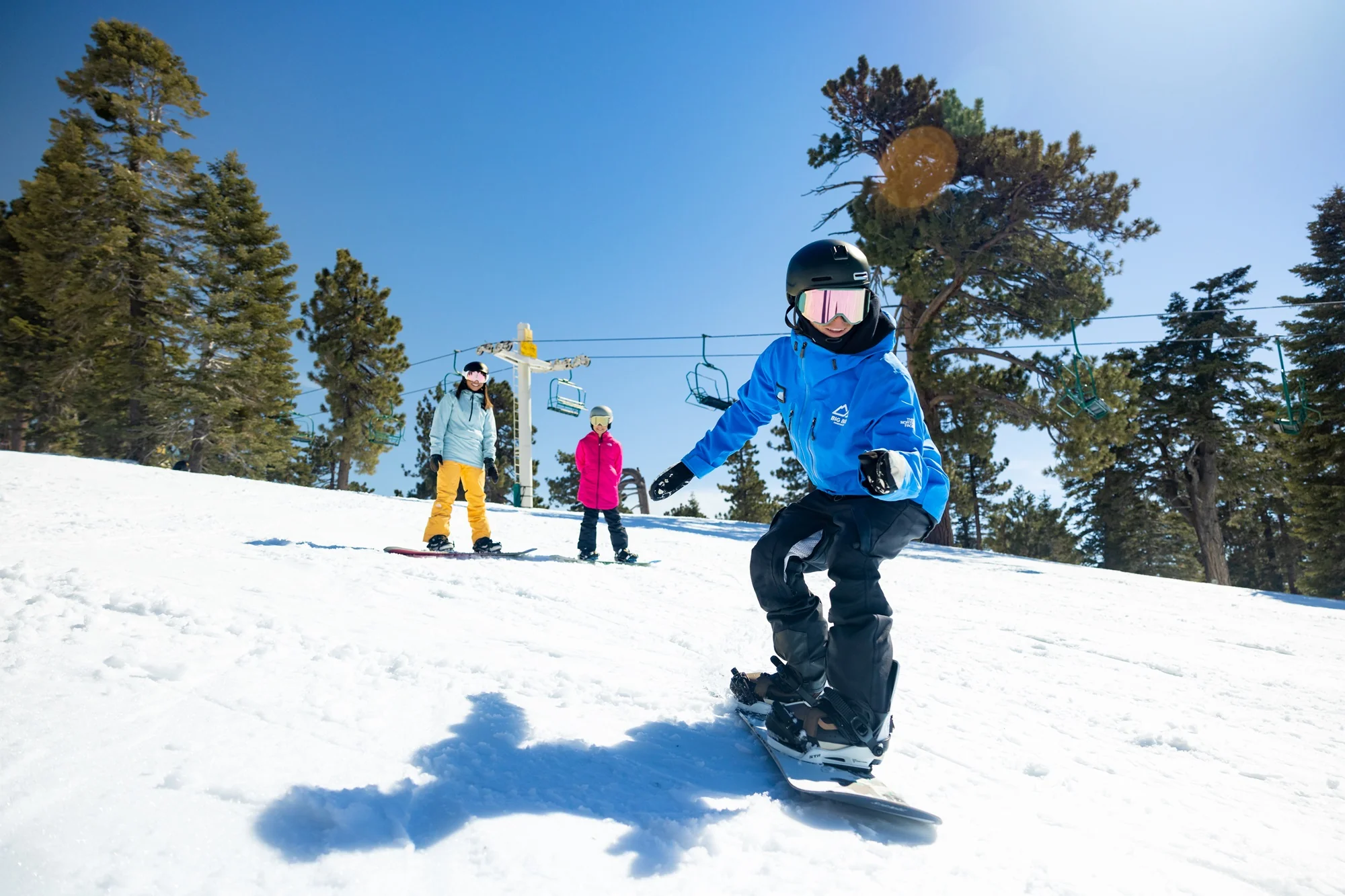 Snow Summit Ski Bus - Image 3
